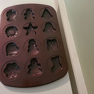 Crofton  Holiday  Cookie  Pan